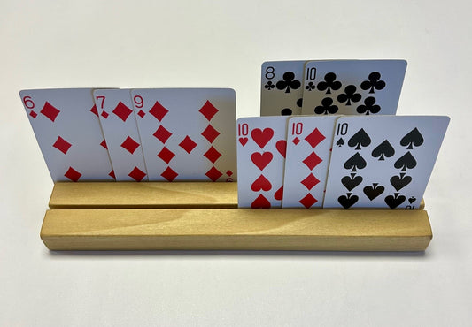 Porte-Cartes à Jouer, Droit